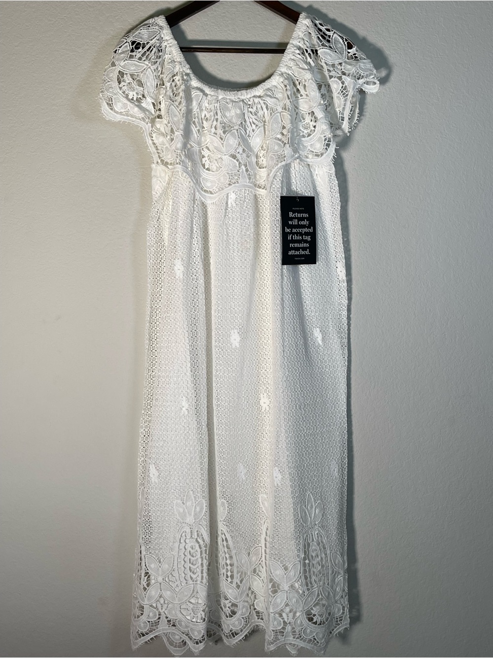 Tuckernuck Avalon Crochet Dress Womens XS White Lace Off-Shoulder NWT - Picture 11 of 15